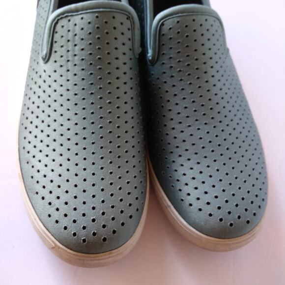 Bogs Womens 8 Kicker Slip On Shoes Breathable Perforated Comfort Jade Green - Picture 9 of 11